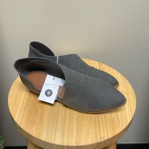 Universal Thread Grey Wenda Ankle Boots